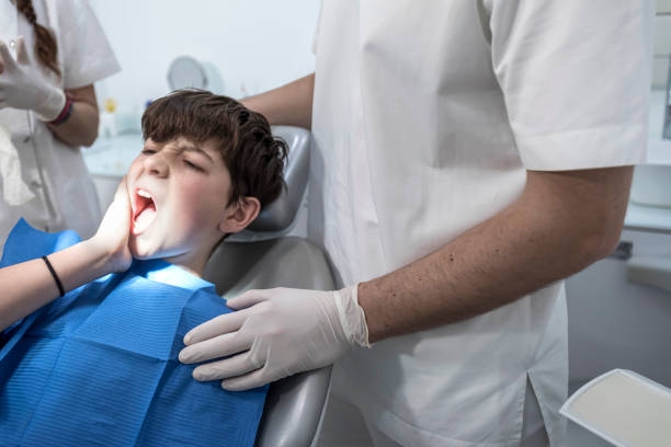 Best Dentist for Tooth Abscess  in Republic, WA